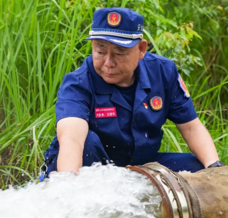 国家矿山应急救援湖南排水队队长王建华